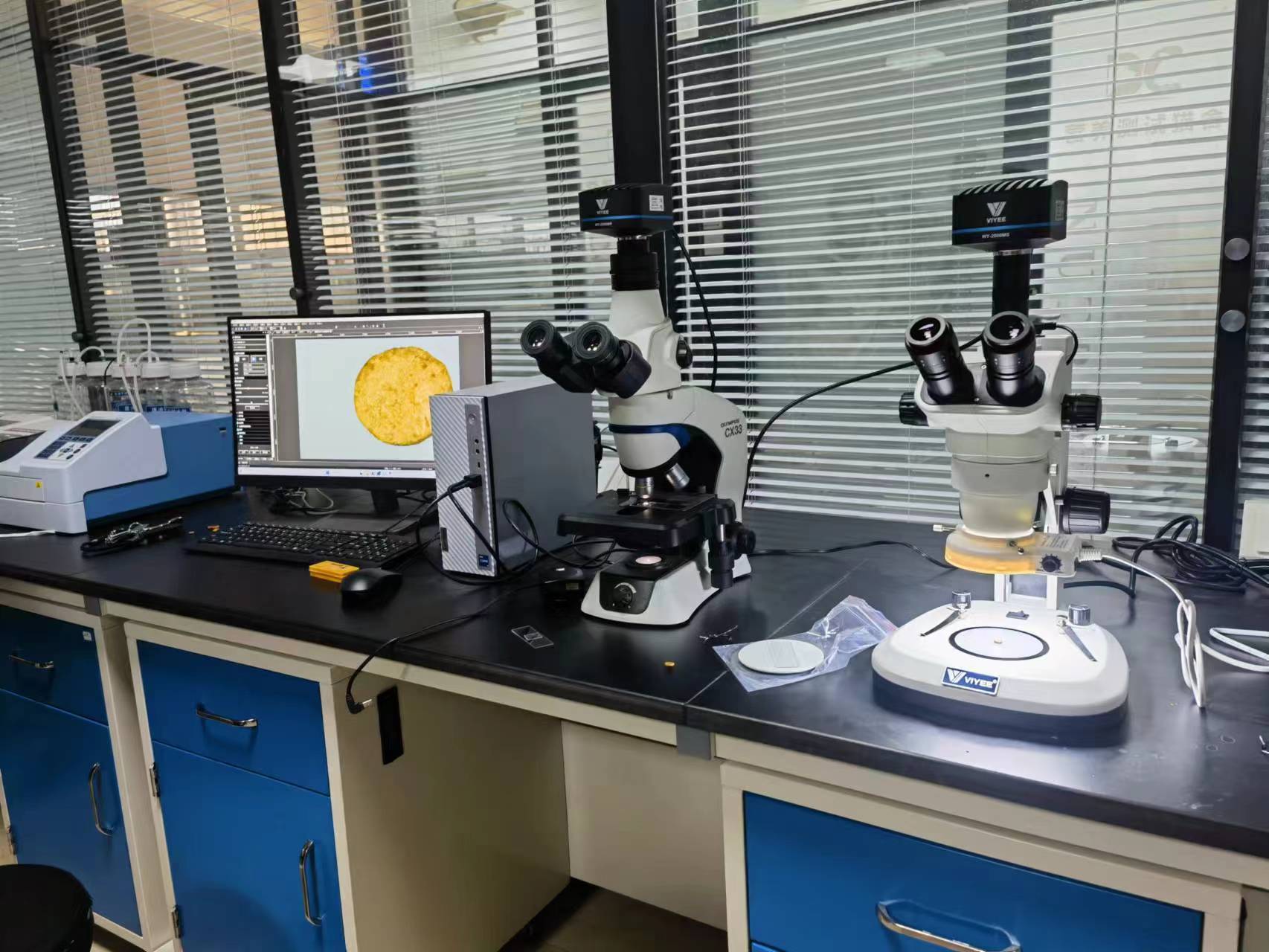 Case Study: Micro Instrument Photoelectric Stereo Microscope WYT-ET-2000M Used for Product Development in Cat Food, Measuring Particle Size